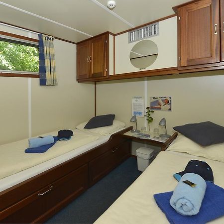 ברלין Ms Mecklenburg Hotelschiff מראה חיצוני תמונה